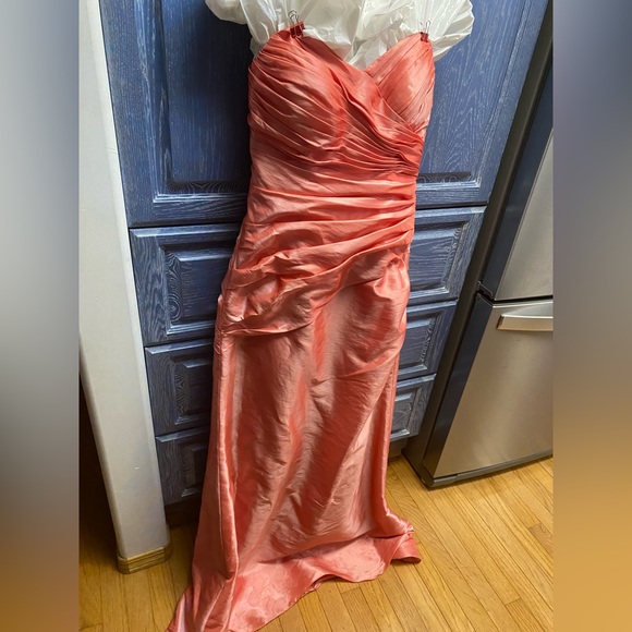 Coral grad/bridesmaid / special occasion dress wore once never altered - Picture 1 of 3
